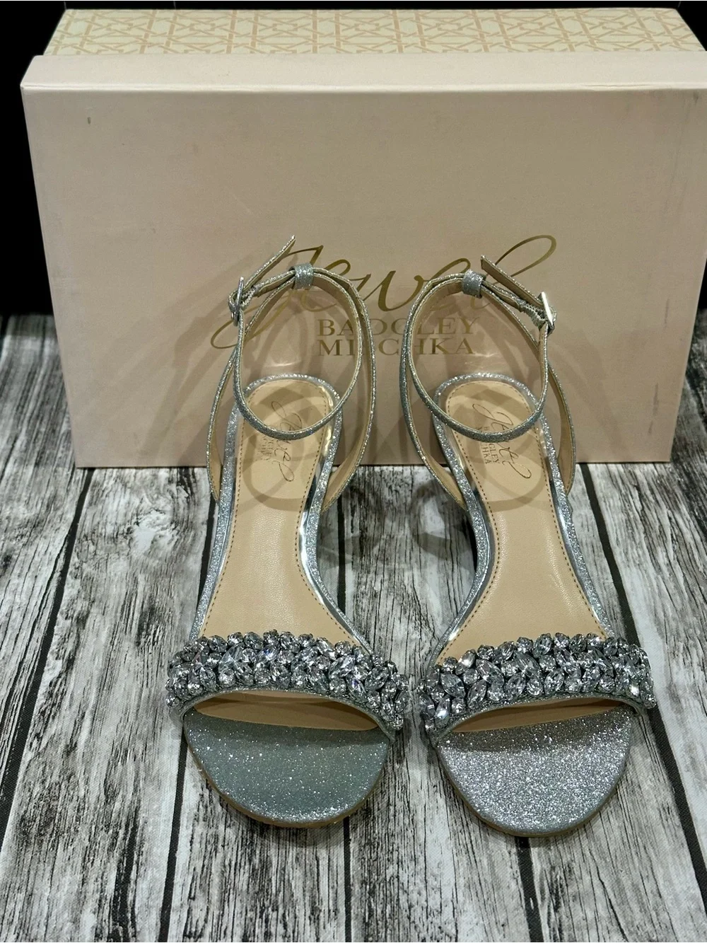 Badgley Mischka Jewel Badgley Mischka Womens Bellevue Wedge Heels Silver Sz 6.5
